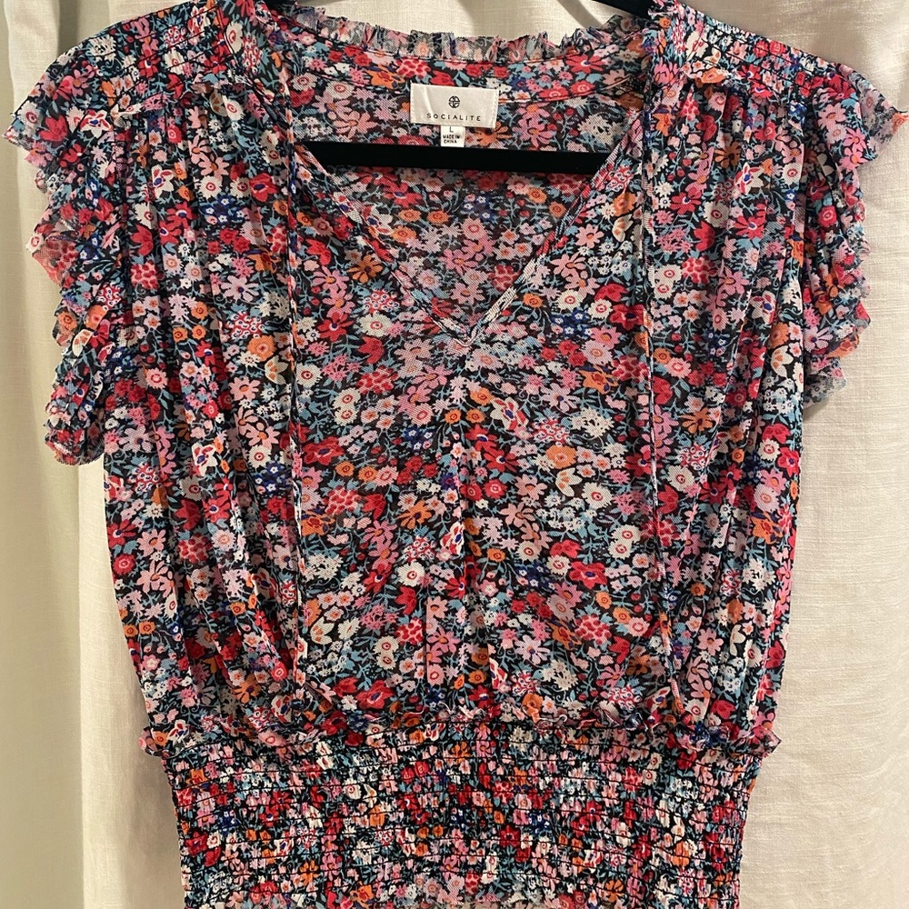 Socialite Flutter Sleeve Top